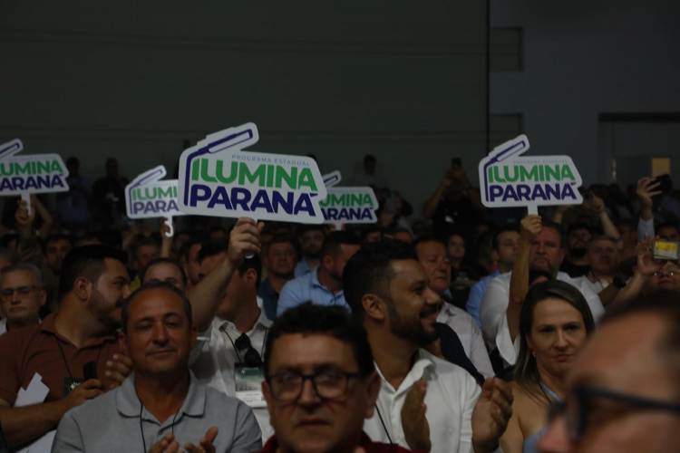 Ilumina Paraná vai levar luz de LED para 100% dos Municípios do Estado