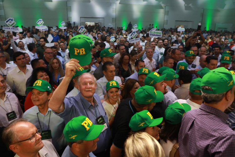 Em Foz do Iguaçu, governador anuncia valores e Programas que vão mudar a vida dos paranaenses