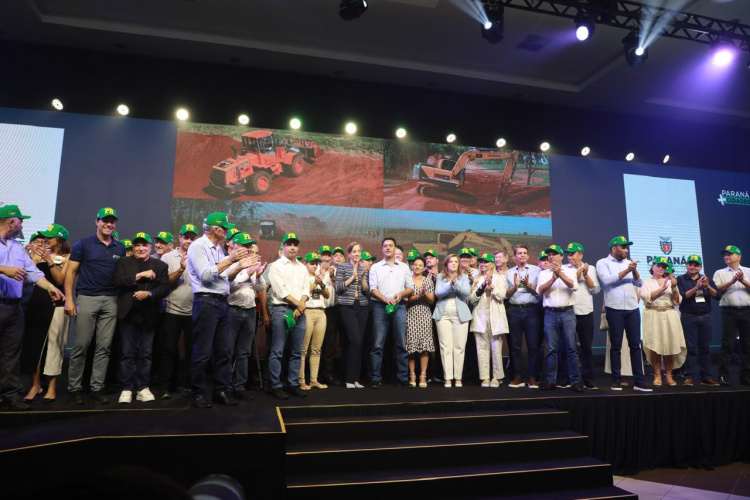Em Foz do Iguaçu, governador anuncia valores e Programas que vão mudar a vida dos paranaenses
