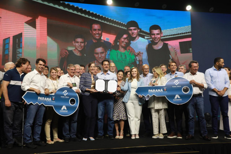 Em Foz do Iguaçu, governador anuncia valores e Programas que vão mudar a vida dos paranaenses