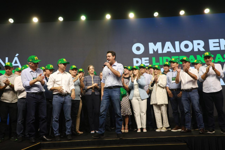 Em Foz do Iguaçu, governador anuncia valores e Programas que vão mudar a vida dos paranaenses