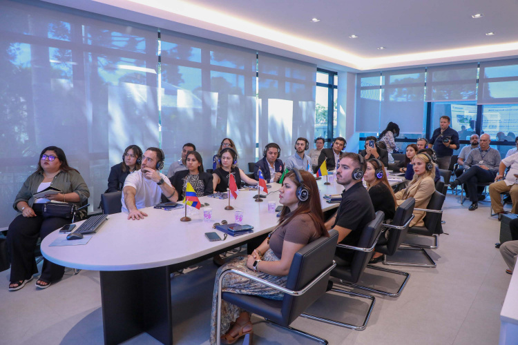 Asfalto Novo, Vida Nova chama a atenção de comitiva latino-americana em visita ao Paraná