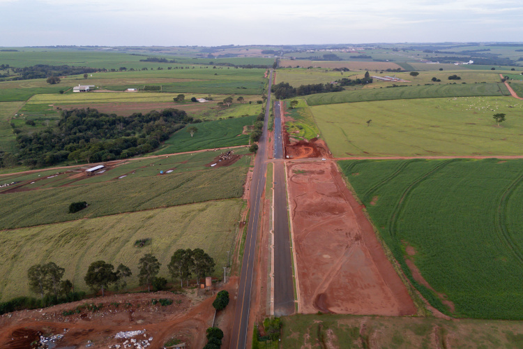 Ângulo e Flórida têm pavimentações avançadas no Asfalto Novo, Vida Nova