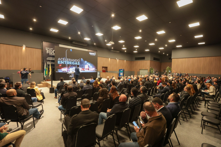 Estado investirá R$ 977 milhões em programa de pavimentação em ruas com pedras irregulares