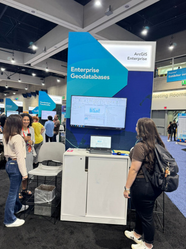 Profissionais do Paranacidade aproveitam ao máximo conhecimentos e novidades mostrados na ESRI UC, na Califórnia