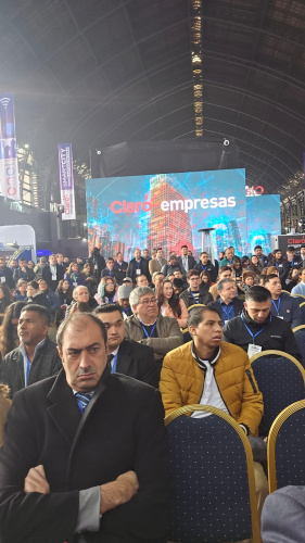 “Investir em planejamento a longo prazo, usar novas técnicas urbanas e garantir um futuro próspero a todos, sem deixar ninguém para trás”, enfatizou Camila, no Chile