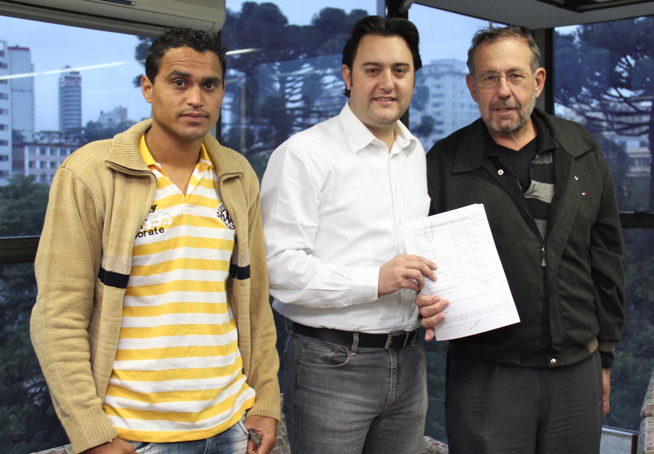 Ratinho Junior atende demandas dos municípios, uma delas de mais de uma década  