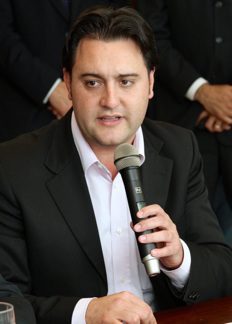 Governo do Estado, pela SEDU e SESA, anuncia novas parcerias de mais de R$ 12 milhões com a Prefeitura de Curitiba