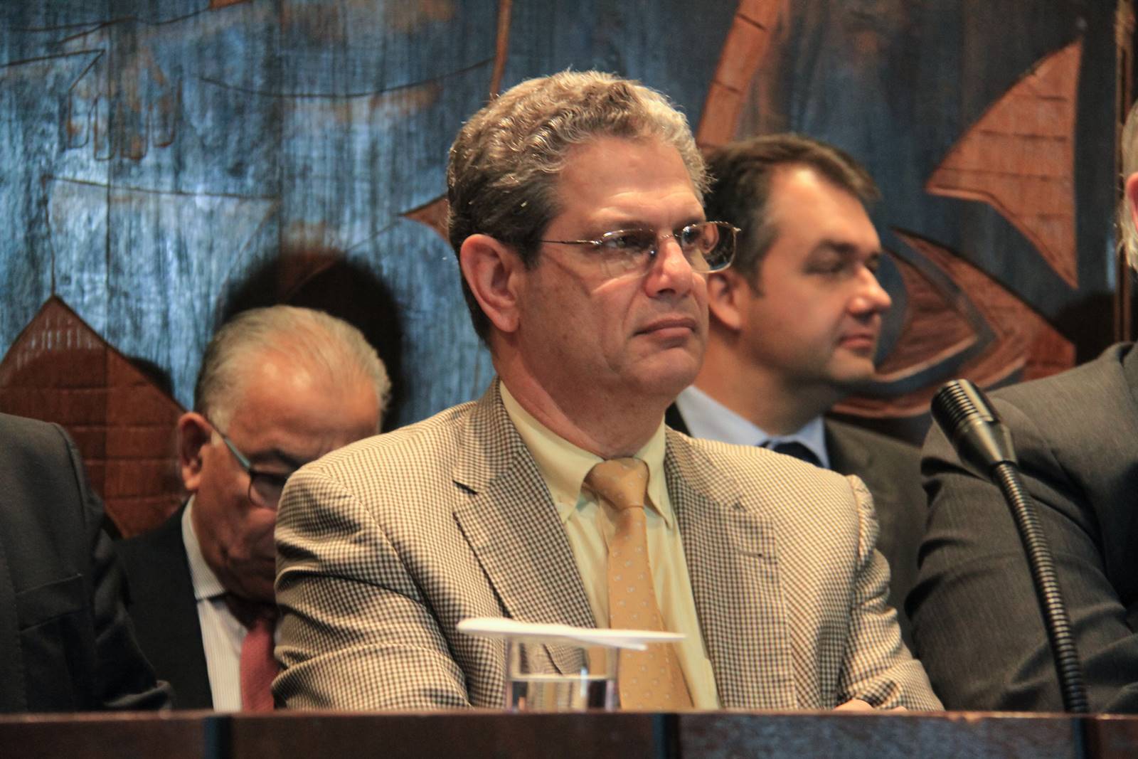 Entrevista: Silvio Barros fala de obras, prazos e prioridades