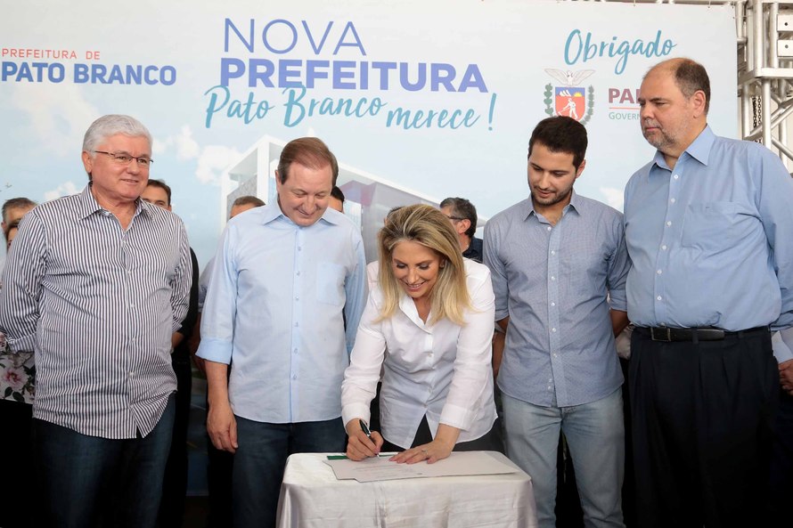 Governo quer agilidade na formalização de convênios com municípios