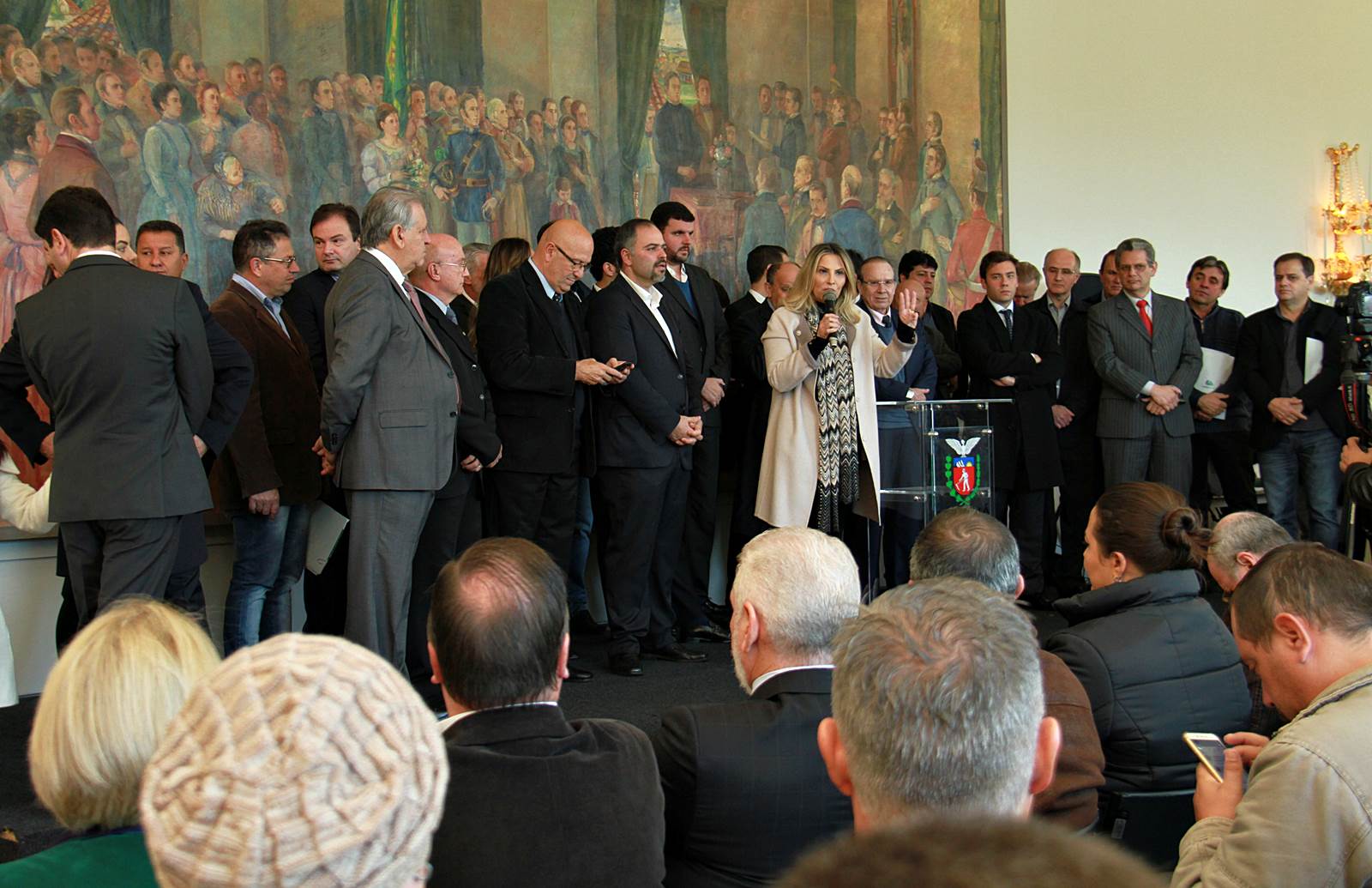 Cida libera recursos para investimentos em 106 municípios