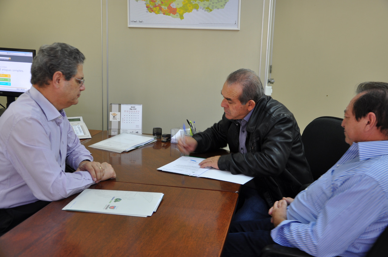 Governo libera recursos para construção de rodoviária em Santa Maria do Oeste 