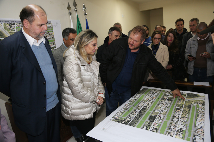 Campo Magro vai revitalizar avenida e ampliar unidade de saúde