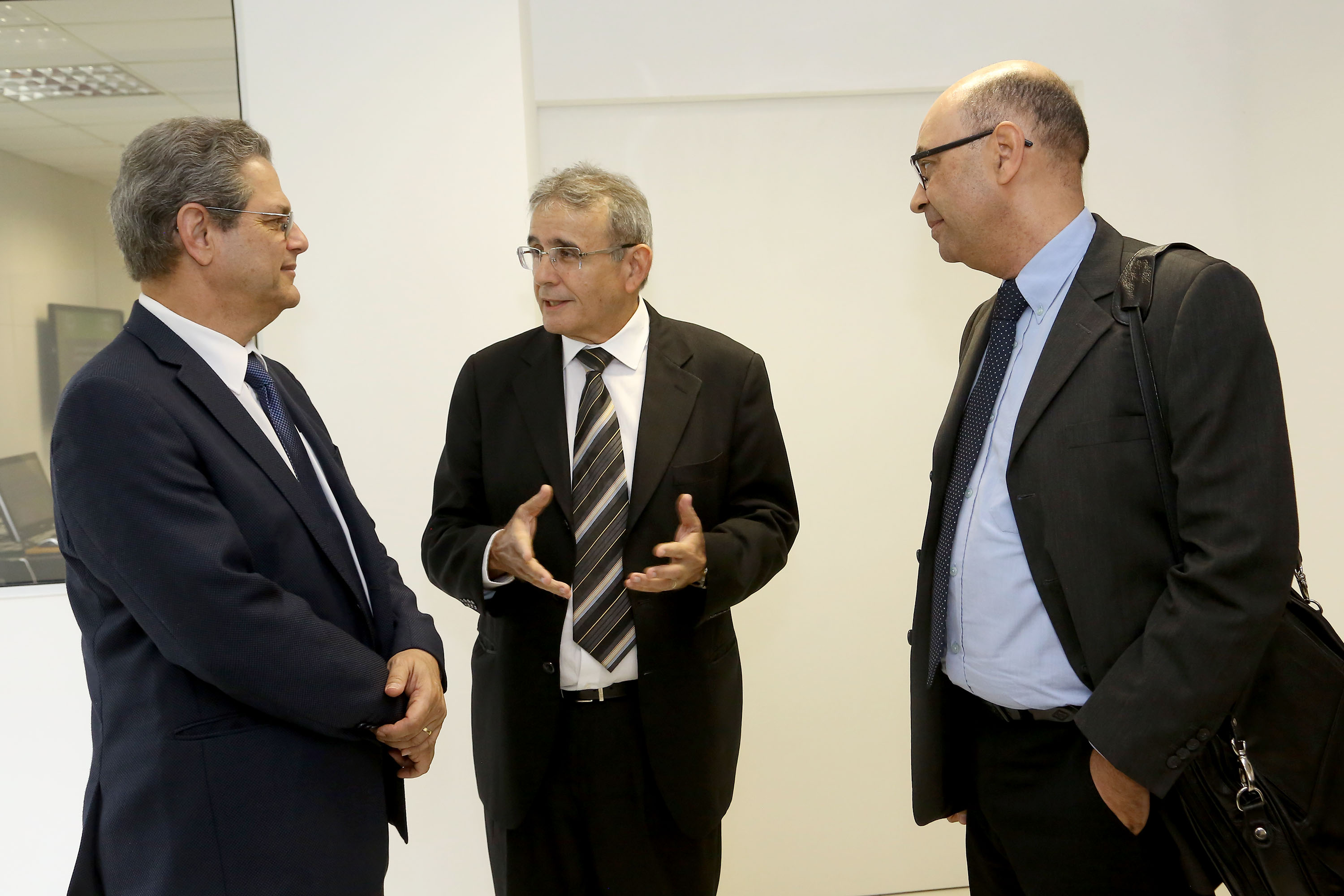 Secretário estadual do Desenvolvimento Urbano, Silvio Barros recebe técnicos do Ministério das Cidades.  Curitiba, 06/11/2018  -  Foto: Jaelson Lucas/ANPr