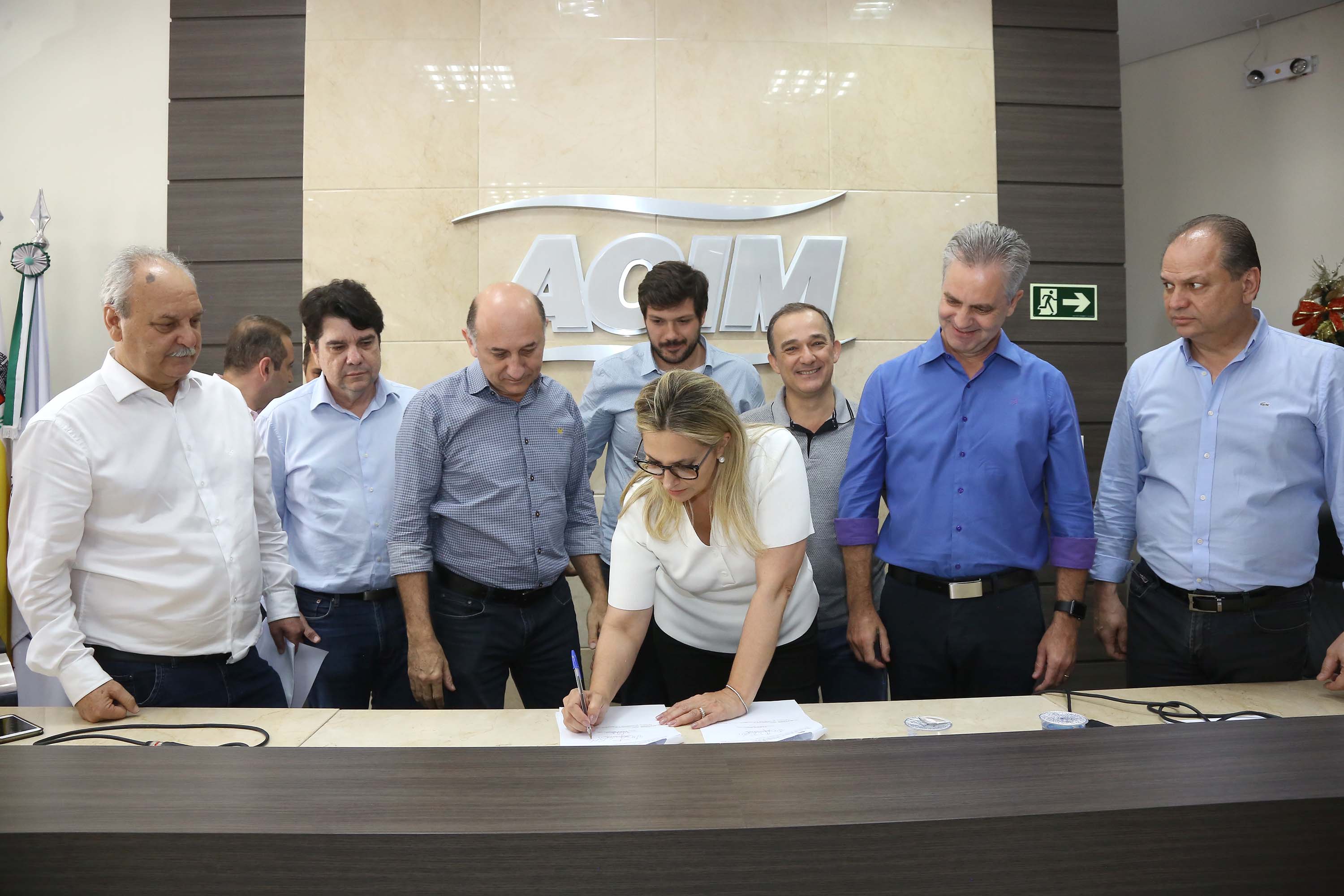 Maringá vai implantar espaços de esporte e lazer em 17 bairros