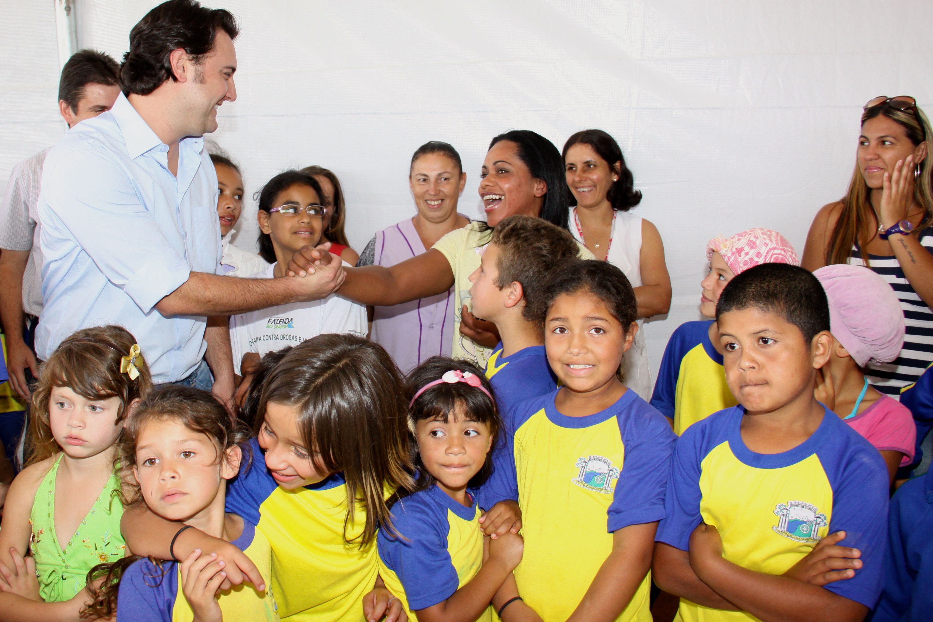 Fazenda Rio Grande terá Avenida Curitiba asfaltada até a BR - 116 
