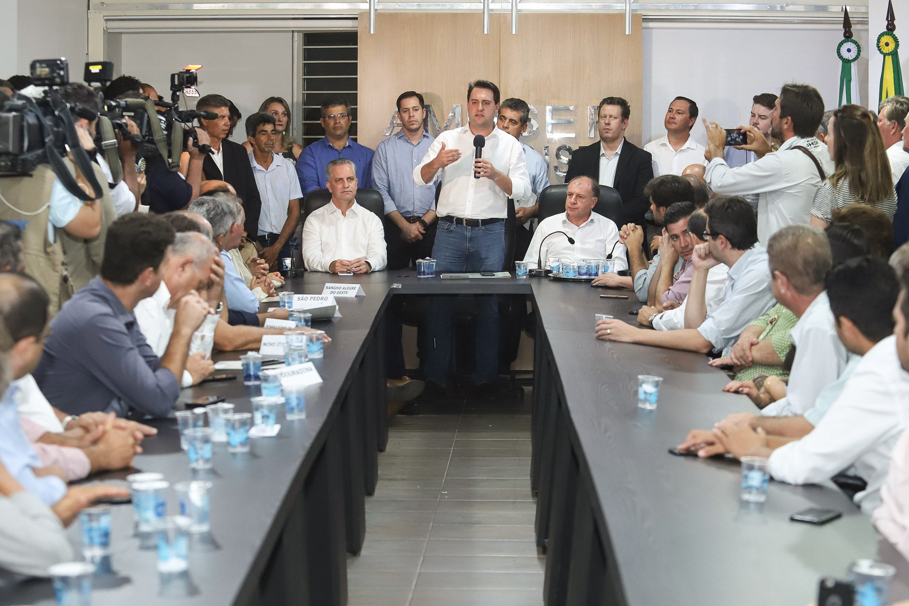 Nove municípios investem R$ 5,39 milhões em obras e equipamentos