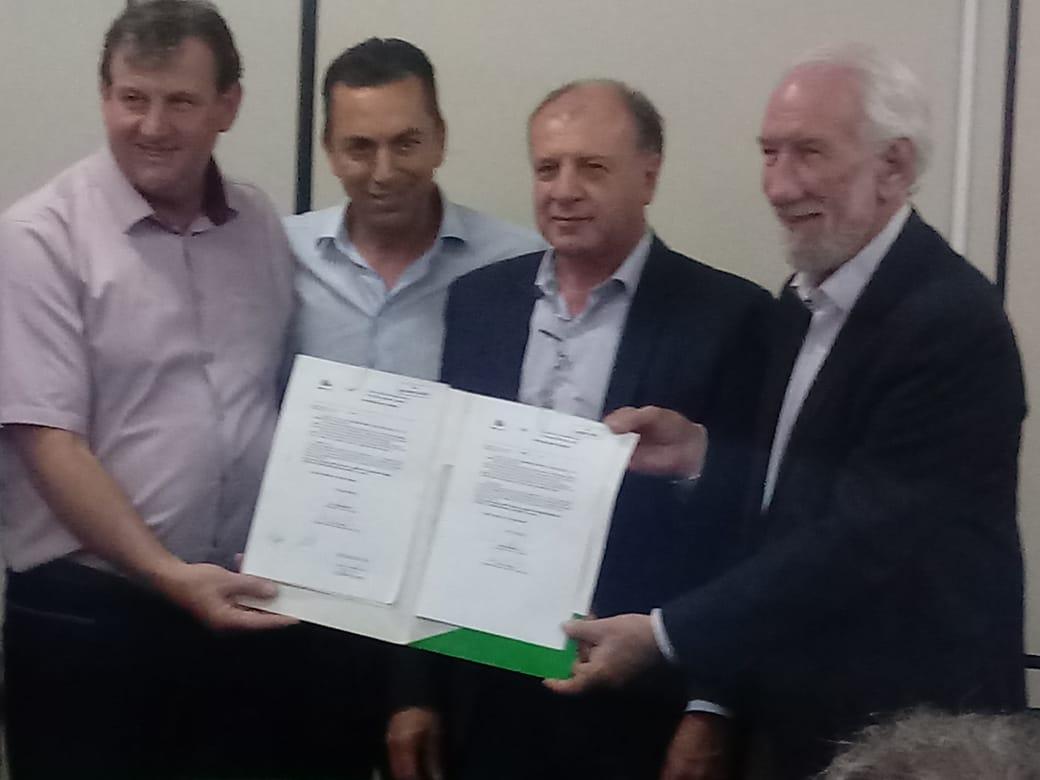 Piana e Ortega visitam ExpoViviva e entregam licitações beneficiando a população de  municípios do Sudoeste