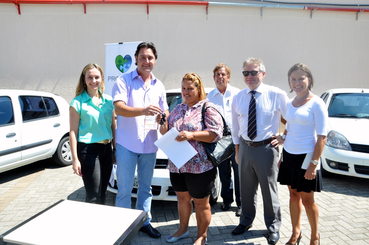 Ratinho Junior leva nova força ao Voluntariado Paranaense