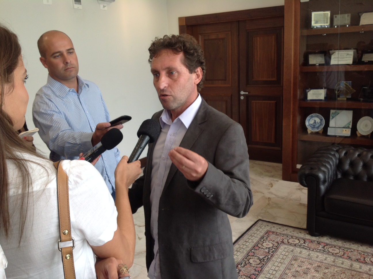 Richa autoriza licitação de R$ 5,5 milhões para pavimentar vias urbanas em Piraquara