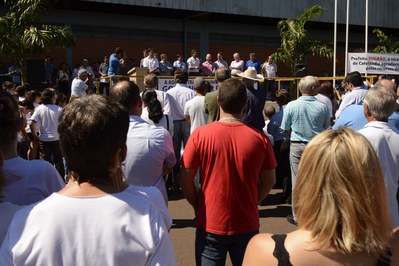 Em Cafelândia e Assis Chateaubriand, Beto Richa destaca investimento histórico