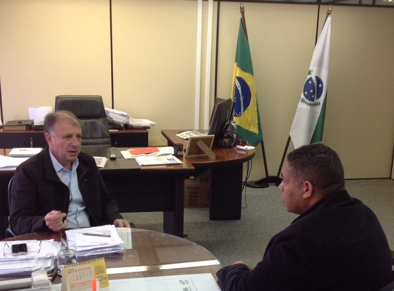 “Um Campinho” para a festa de 13 mil famílias no Parolin