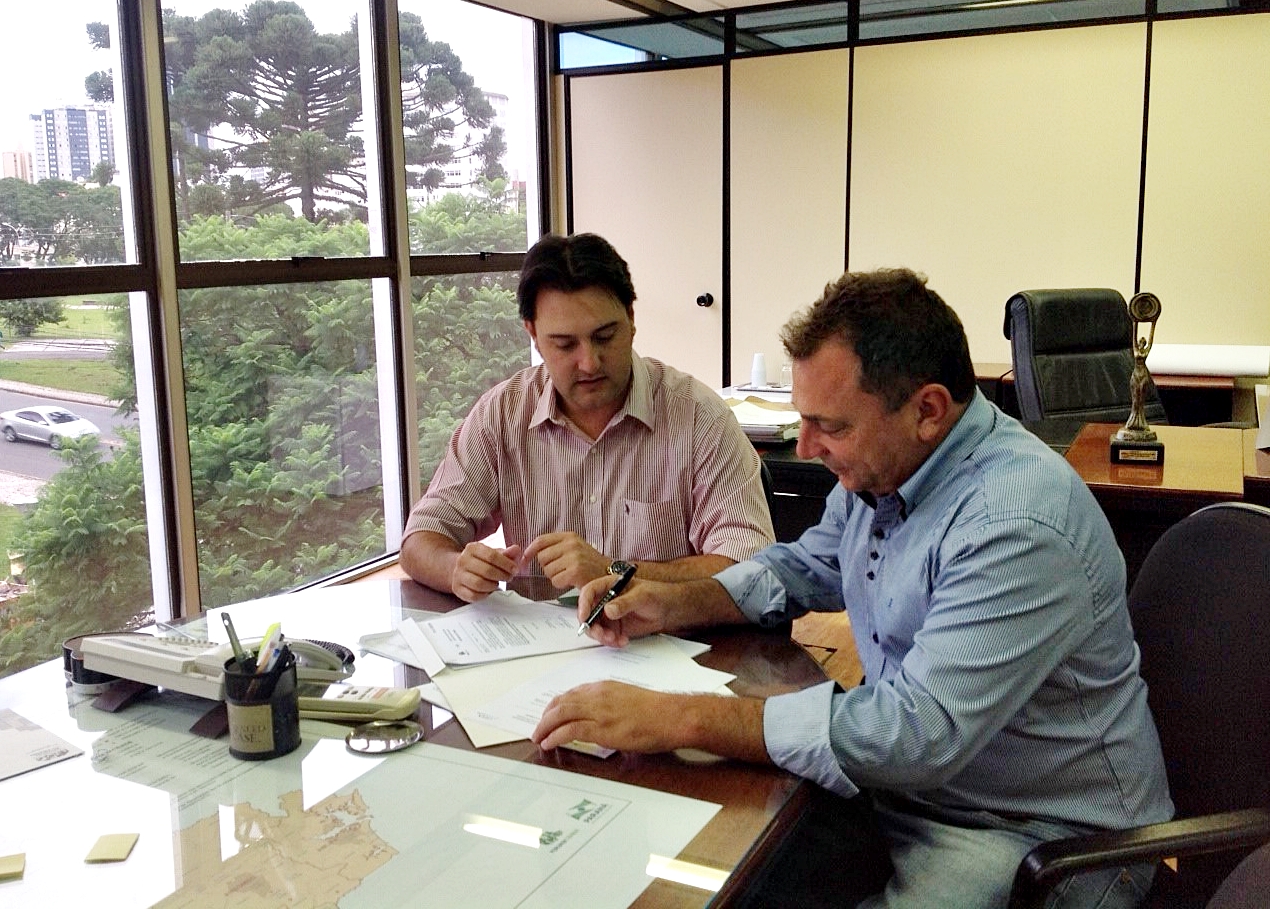 São João do Triunfo vai modernizar seu parque de máquinas e as ruas da cidade