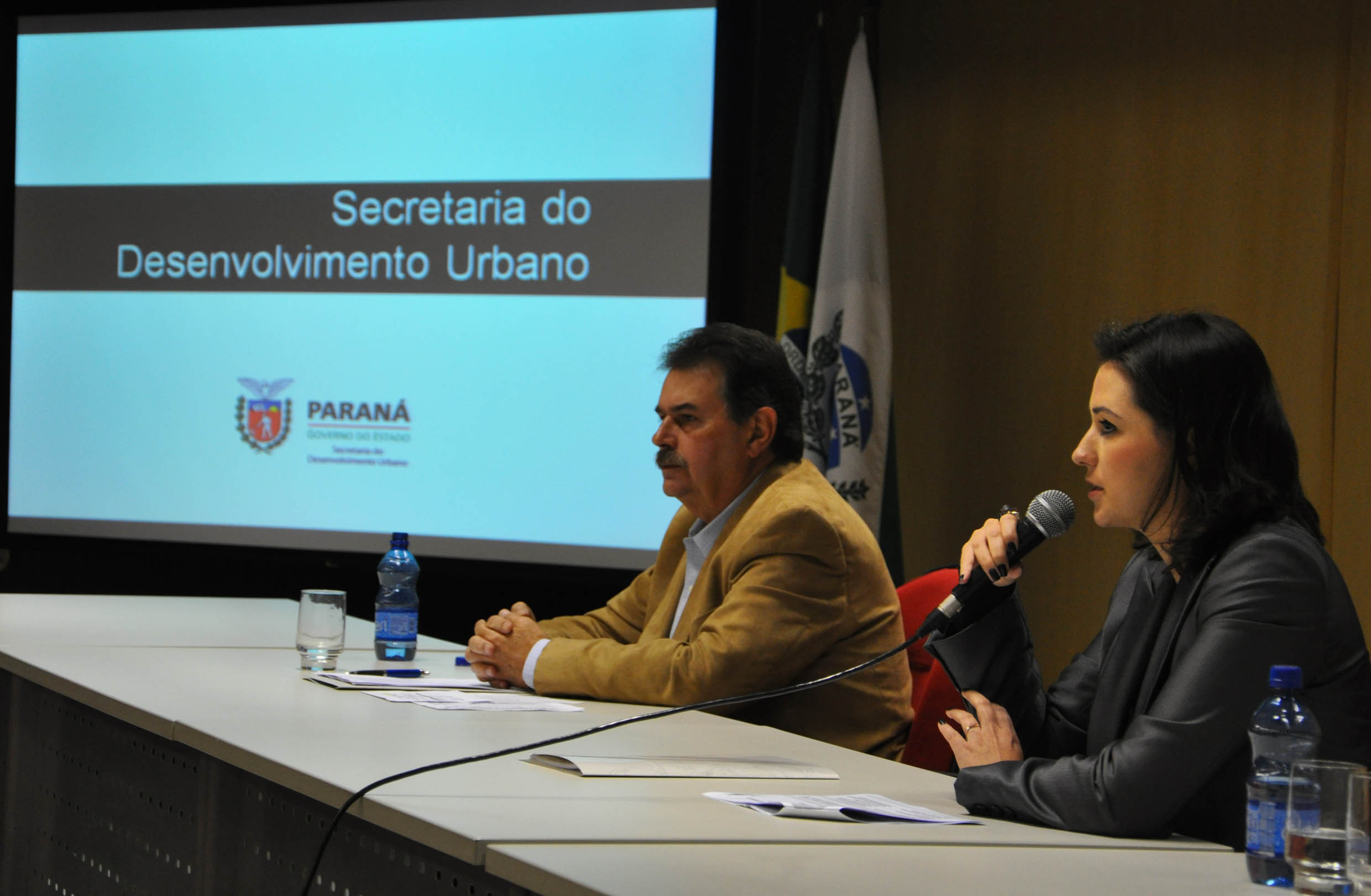 Ao falar sobre as principais atividades da Sedu e do Serviço Social Autônomo Paranacidade, Silvestri destacou a necessidade de uma parceria entre os poderes Executivo e Legislativo municipais e a Sedu