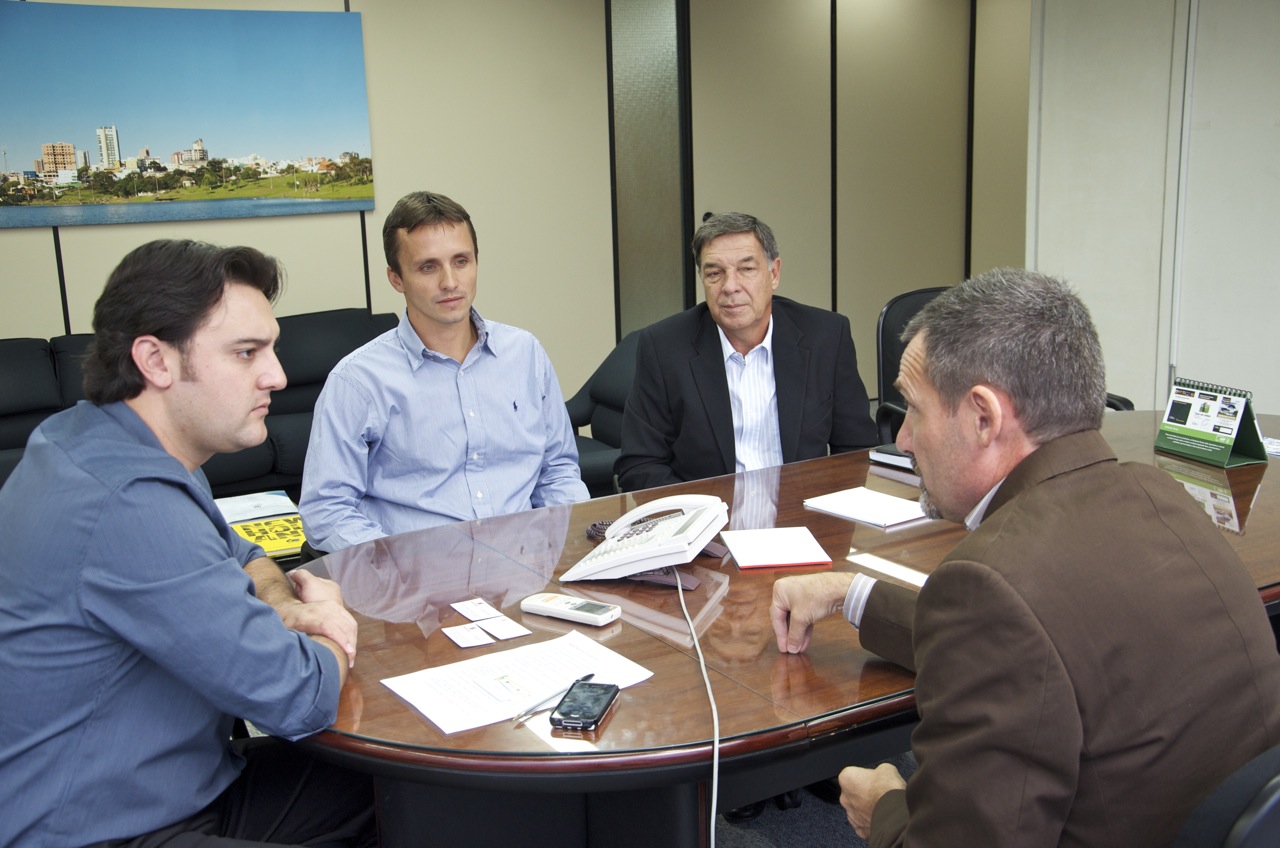 Secretário recebe visita e apoio da presidência do Sinduscon Paraná