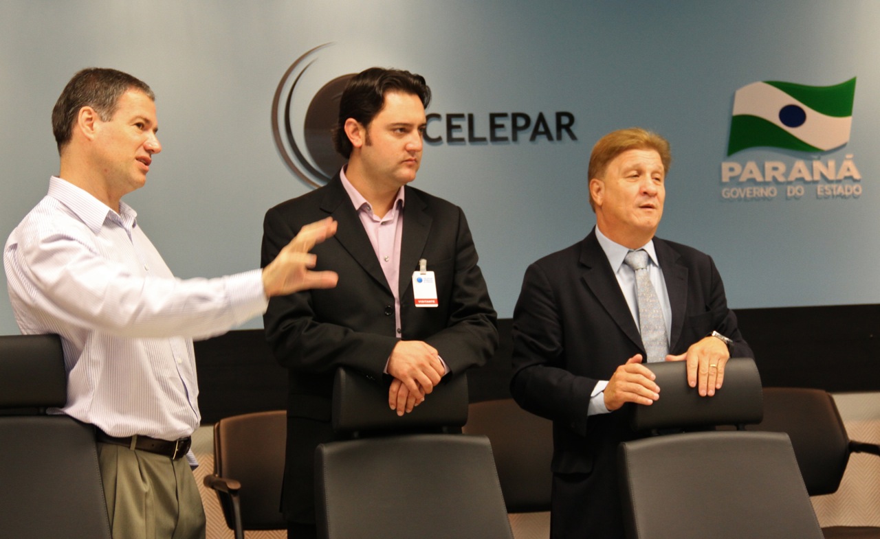 Tecnologia da Informação em Rede na Gestão Pública do Paraná chega a SEDU para beneficiar os 399 municípios