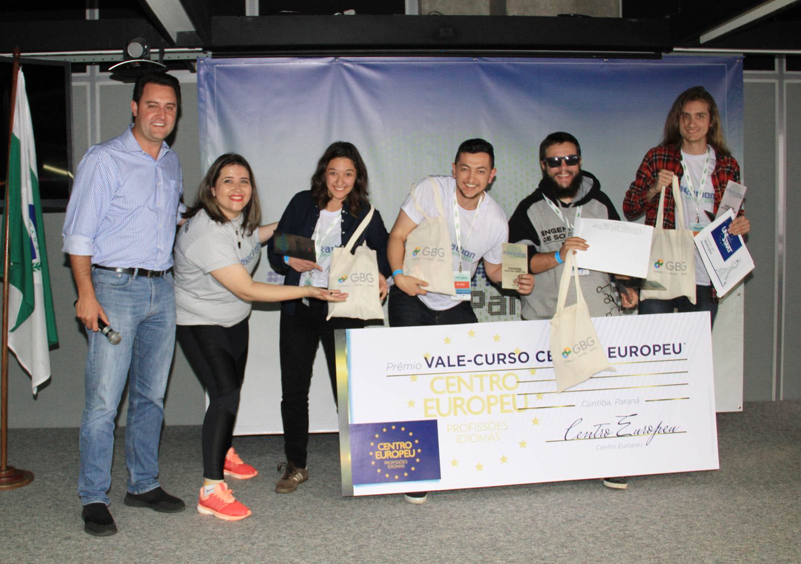 Hackathon Paraná 2016 transforma a máquina pública em universo “geek” e se repete em 2017 com inovações no serviço público