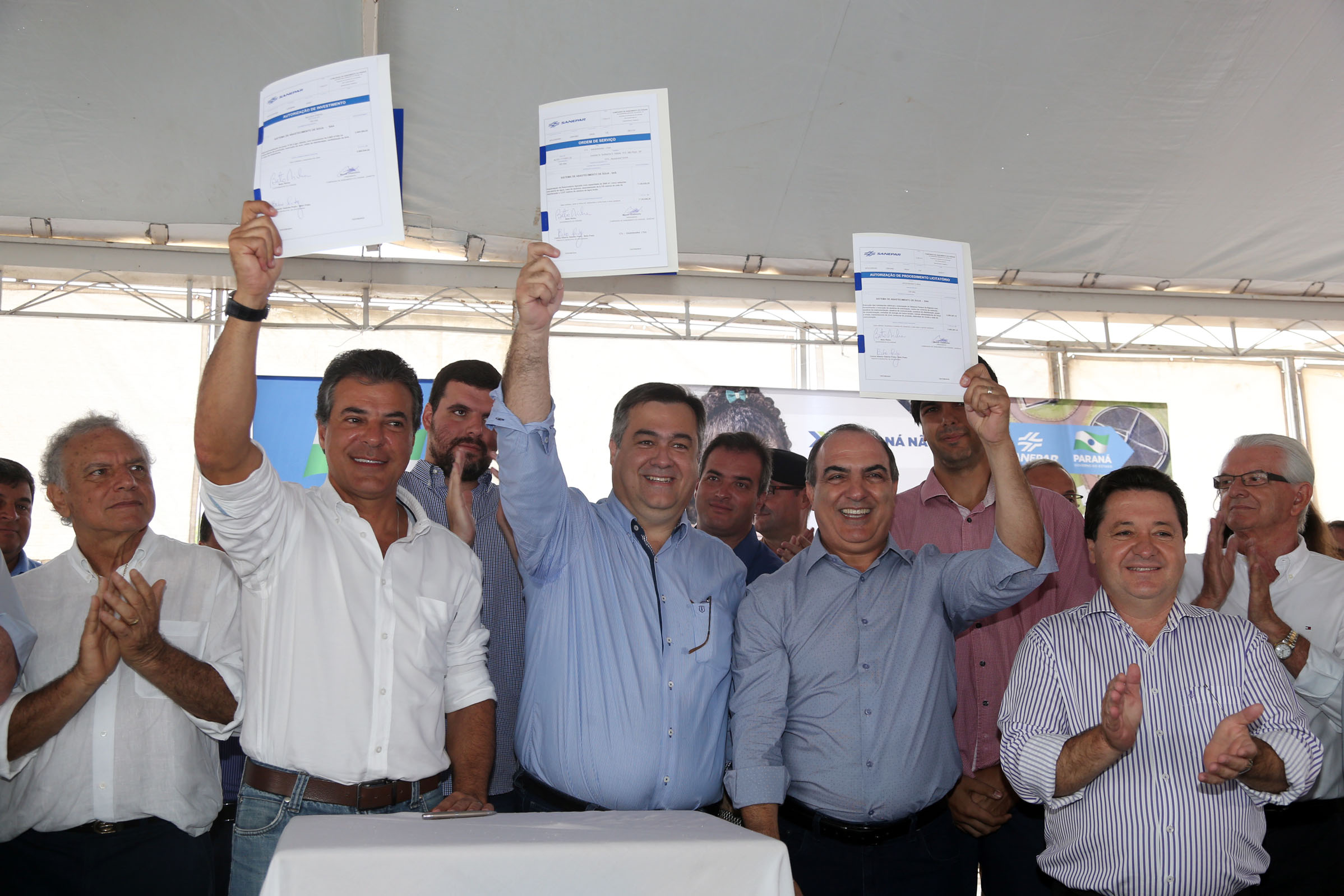 Apucarana comemora 73 anos de emancipação política e recebe obras e veículos do Governo do Paraná