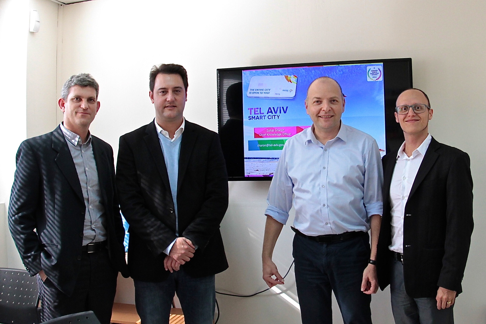 Ratinho Junior busca em Tel Aviv  o melhor modelo de “Cidades Inteligentes” para o Paraná

