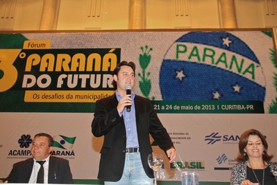 Ratinho Junior destaca papel do legislador municipal para o desenvolvimento econômico e social das cidades