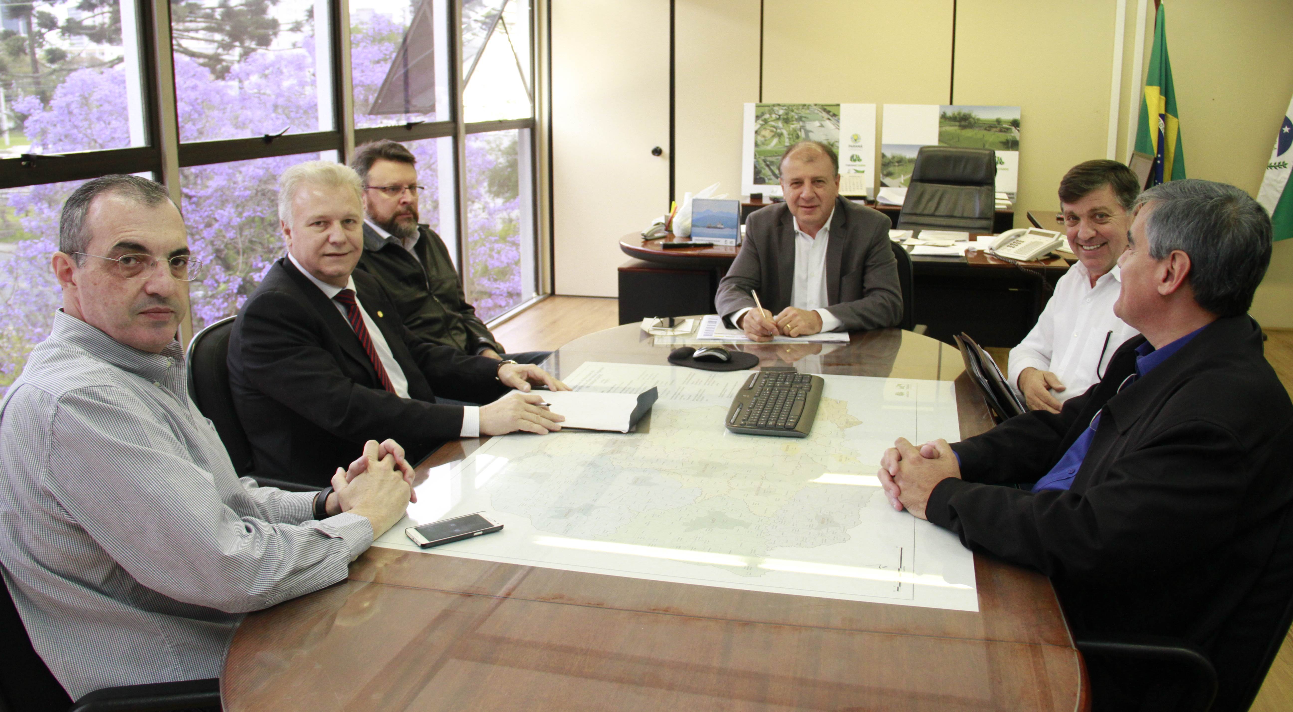 Prefeitos agilizam documentação para a realização de obras e ações em seus municípios