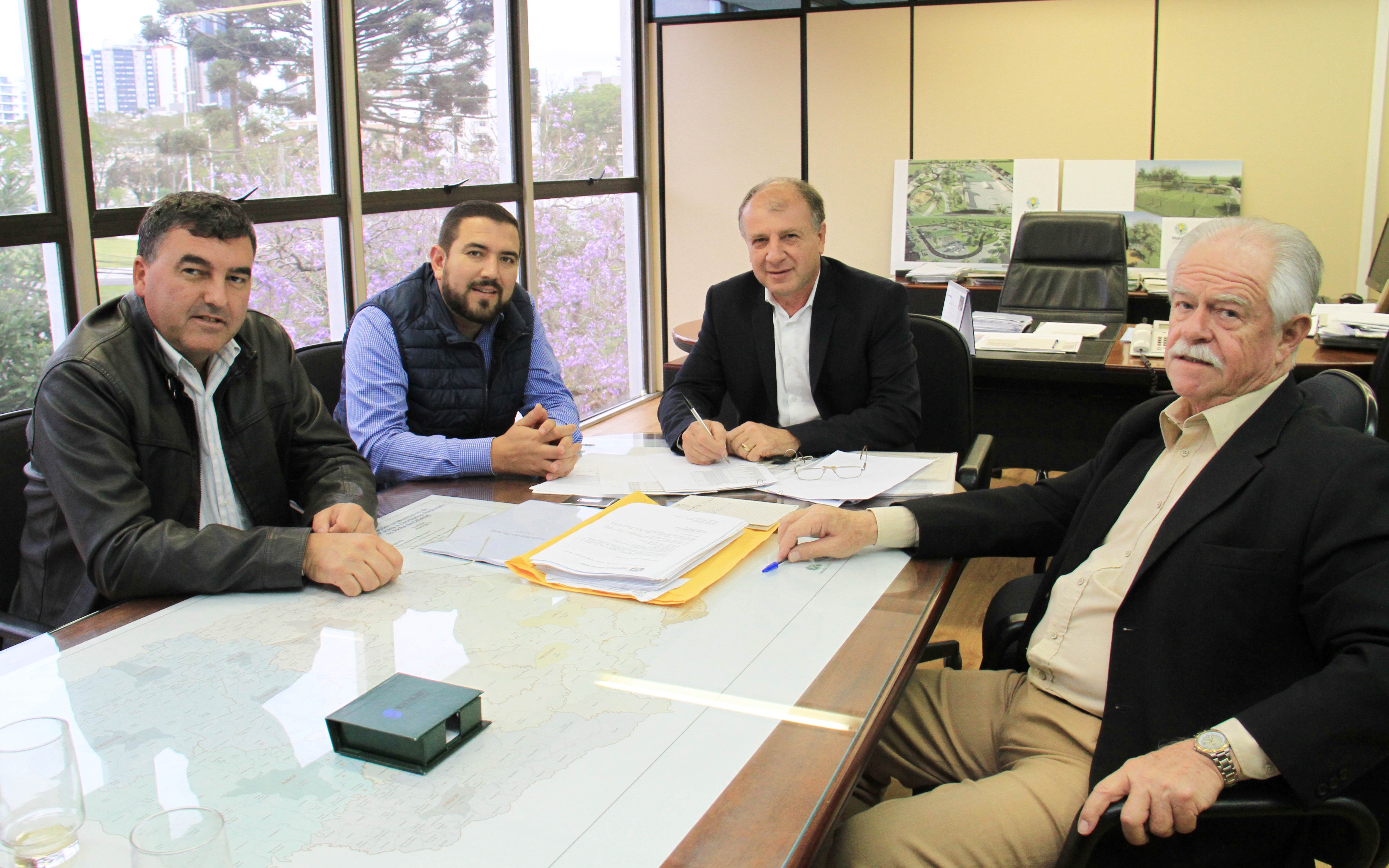 Nova cultura de gestores públicos facilita desenvolvimento acelerado do Paraná”, argumenta Ortega