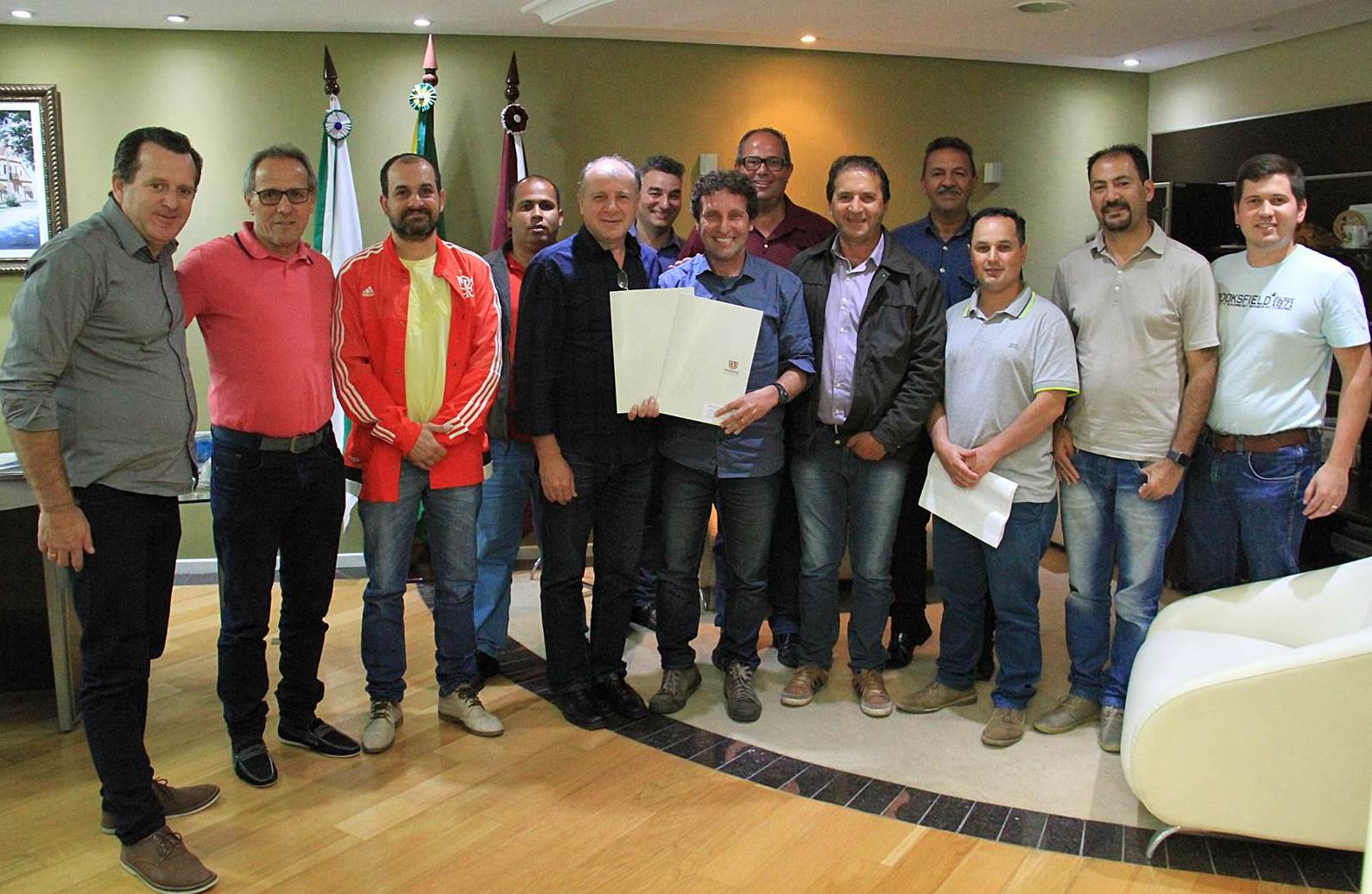 Pinhais e Piraquara recebem editais para licitar obras que revitalizam e valorizam as cidades