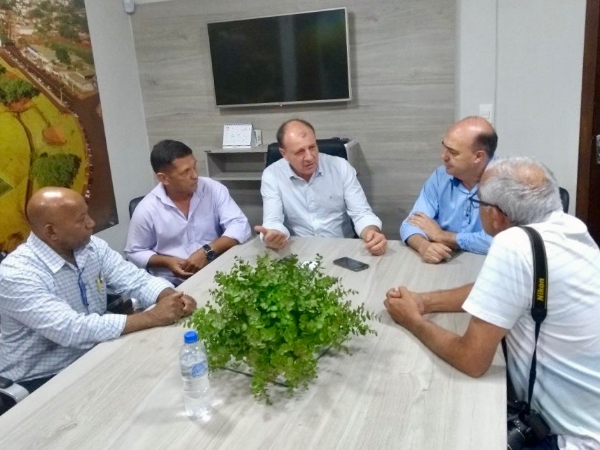 Ortega visita cinco municípios da região Norte Central do Paraná e leva melhorias à vida da população