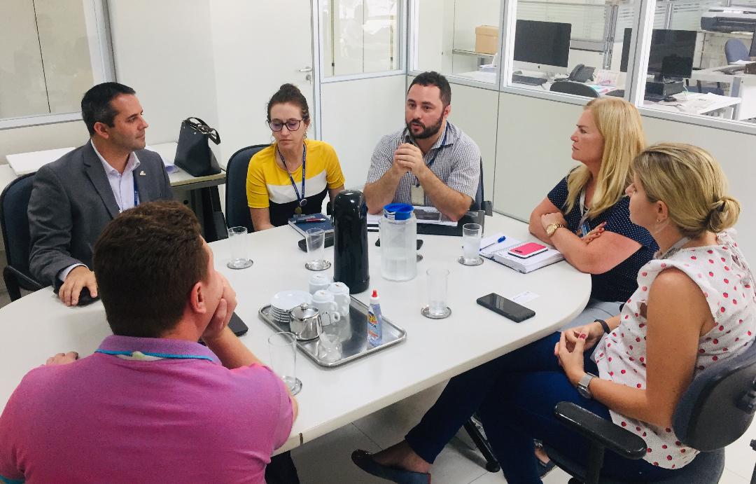 Técnicos da SEDU/Paranacidade e da Sanepar avaliam Termo de Cooperação para troca de informações