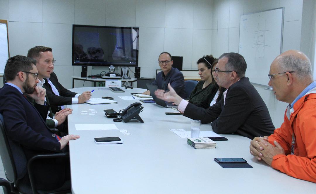 Representantes do Paranacidade e do Reino Unido fortalecem relações para projetos de desenvolvimento sustentável