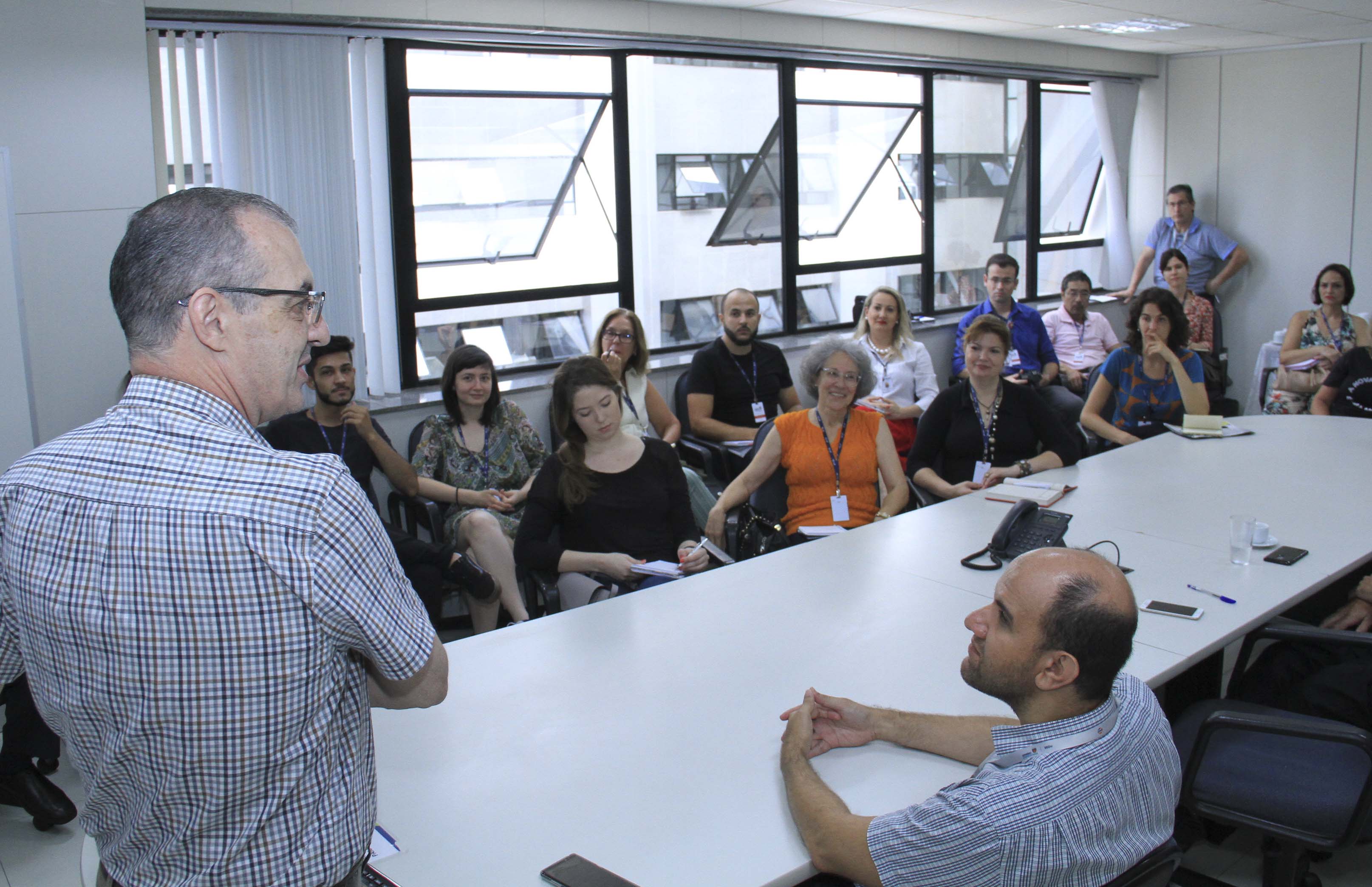 SEDU/PARANACIDADE apresentam Programas para o Desenvolvimento Urbano a integrantes do CAU/PR