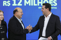 Ratinho Junior anuncia R$ 221 milhões em obras e investimentos para nove Cidades