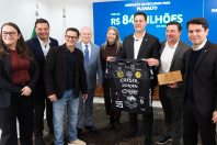 Ratinho Junior libera R$ 442 milhões para obras em 10 Municípios do Paraná