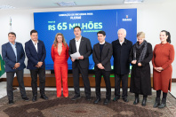 Ratinho Junior libera R$ 442 milhões para obras em 10 Municípios do Paraná