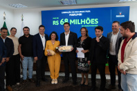 Ratinho Junior libera R$ 442 milhões para obras em 10 Municípios do Paraná