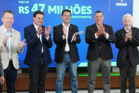 Ratinho Junior confirma mais de R$ 453 milhões para obras em 11 Municípios