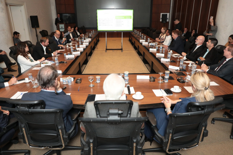 Municípios do Paraná recebem Certificados pelo Melhor Desempenho em seus Projetos