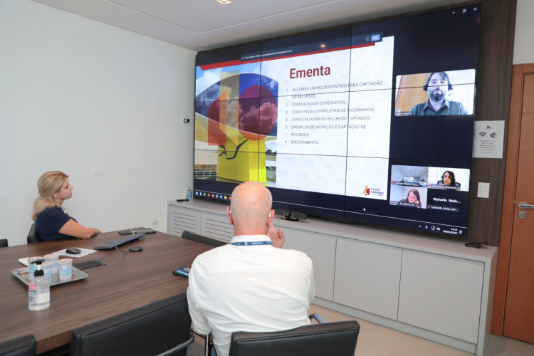 O case Paranacidade é mostrado como exemplo de inovação em Gestão Pública no Inova Cidades do MPC do Paraná