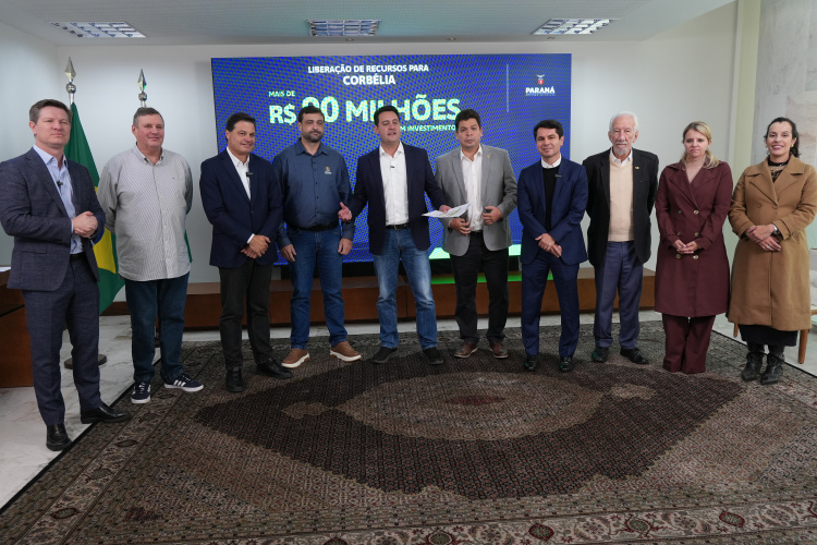 Ratinho Junior confirma R$ 363 milhões para 10 Cidades em sete Regiões do Estado