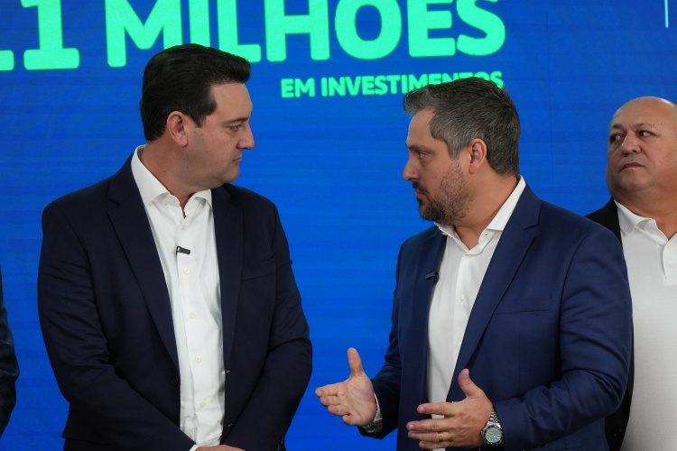 Ratinho Junior confirma R$ 363 milhões para 10 Cidades em sete Regiões do Estado